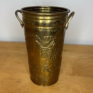 Vintage Hosley Brass 8” French Bucket 1999 Classic Collection BS 37631 Grapevine
